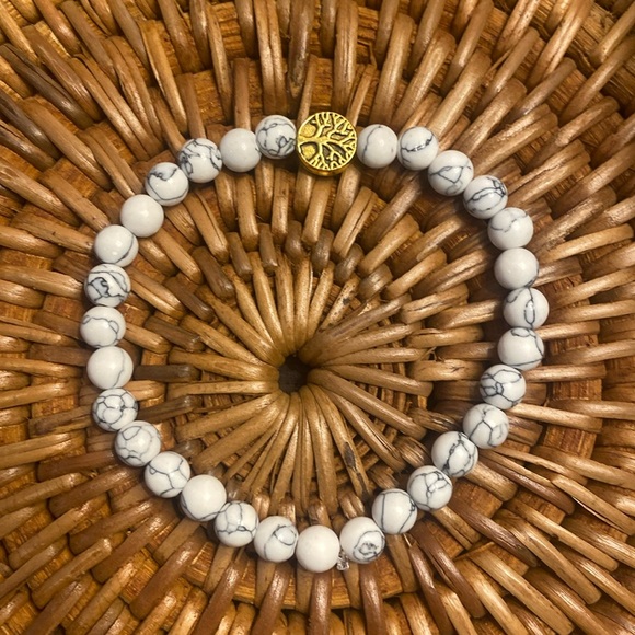 Gold Plated King Crown Bracelet With White Turquoise Beads - 8mm Stretch Bracelet, 7.5 Inch - View #5